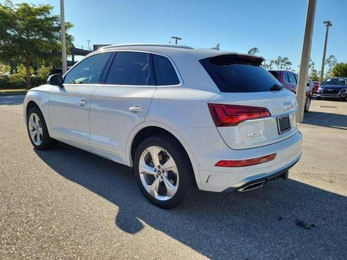 2023 Audi Q5 45 S line Prestige