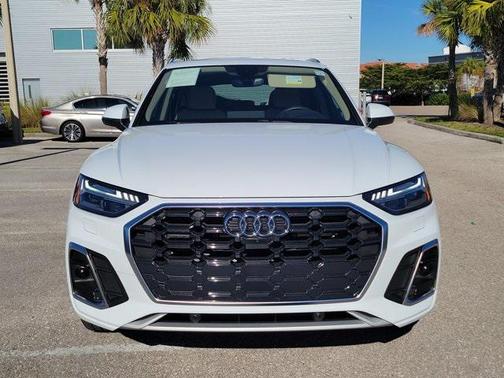 2023 Audi Q5 45 S line Prestige