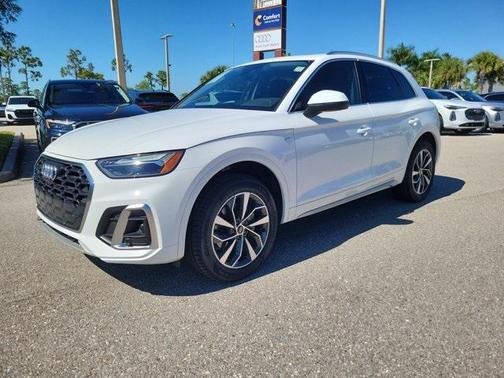 2023 Audi Q5 45 S line Premium Plus