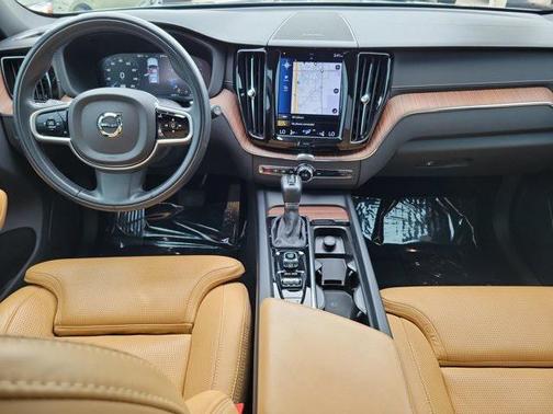 2020 Volvo XC60 T5 Inscription