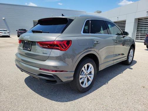 2025 Audi Q3 45 S line Premium Plus