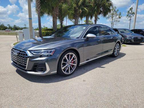 daytona gray pearl effect 2026 Audi S8 4.0T