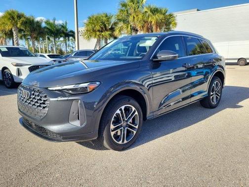 2025 Audi Q5 Premium TFSI quattro S tronic