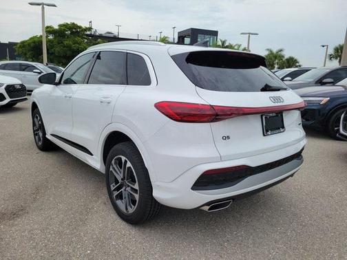 2025 Audi Q5 Premium