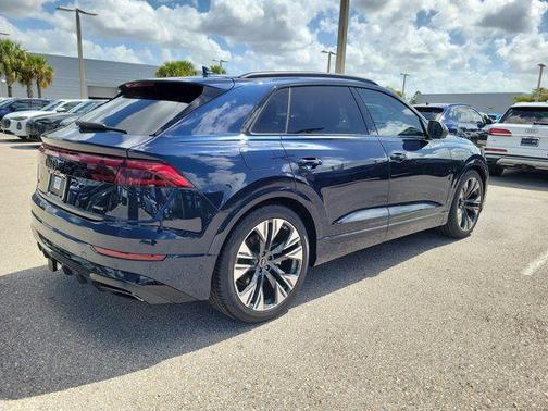 Waitomo Blue Metallic 2026 Audi Q8 55 Premium Plus