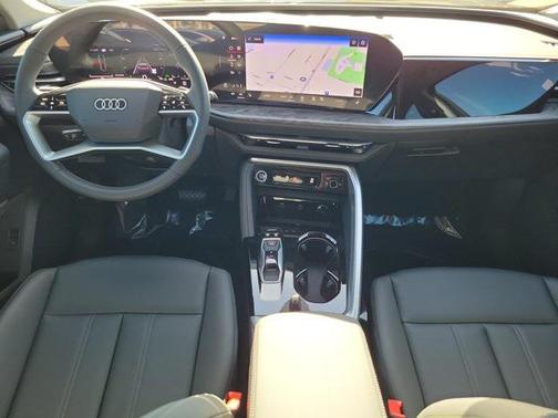 2025 Audi Q5 Premium TFSI quattro S tronic