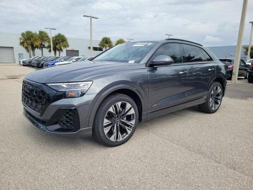 2025 Audi Q8 55 Premium Plus