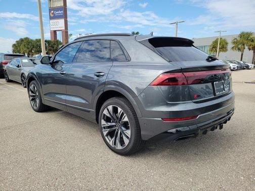 2025 Audi Q8 55 Premium Plus