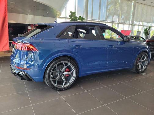 Blue 2026 Audi RS Q8 4.0T