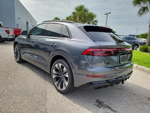 2025 Audi Q8 55 Prestige