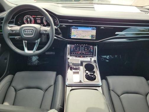 2025 Audi Q8 55 Prestige
