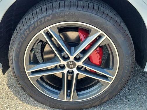 2025 Audi Q5 55 S line Premium Plus
