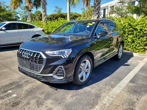 2023 Audi Q3 45 S line Premium Plus