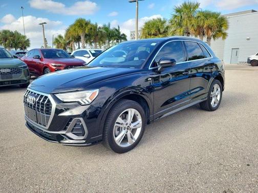 2023 Audi Q3 45 S line Premium Plus