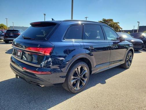 2026 Audi Q7 55 Premium Plus
