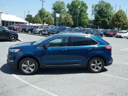 Photo 5 of 37 of 2020 Ford Edge SEL