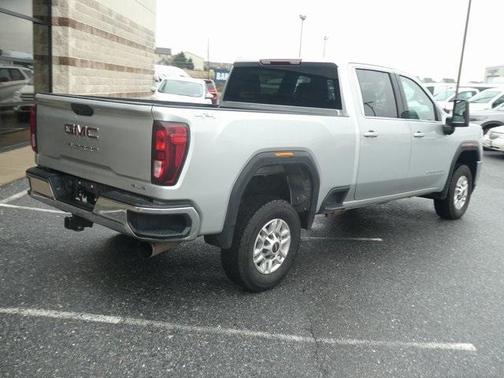 Photo 3 of 32 of 2021 GMC Sierra 2500 SLE