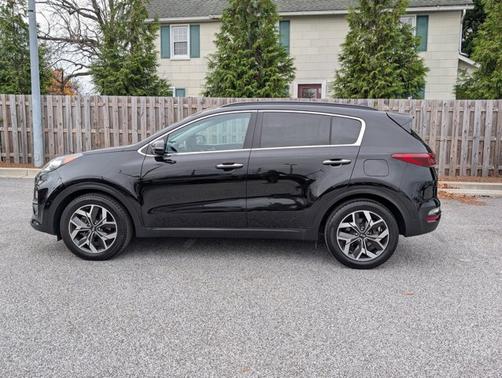 2022 Kia Sportage EX
