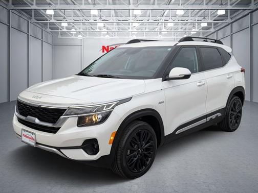 2022 Kia Seltos Nightfall