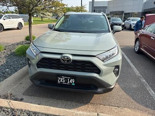 2020 Toyota RAV4 XLE Premium