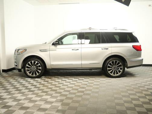 2018 Lincoln Navigator Select