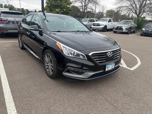 2015 Hyundai SONATA Sport 2.0T