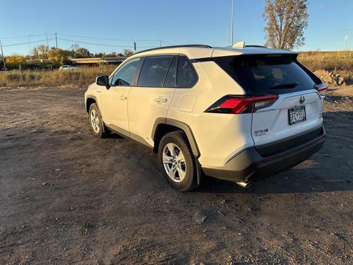 2020 Toyota RAV4 Hybrid XLE