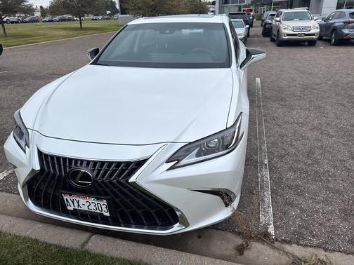 2022 Lexus ES 350 Base