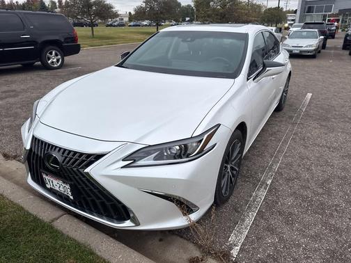 2022 Lexus ES 350 Base