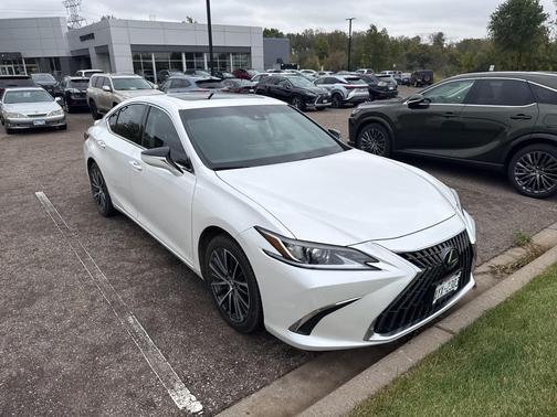 2022 Lexus ES 350 Base