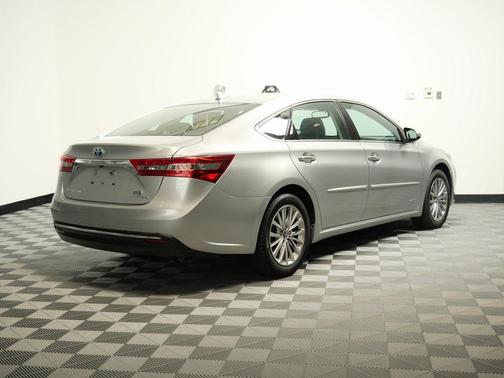 2018 Toyota Avalon Hybrid Limited