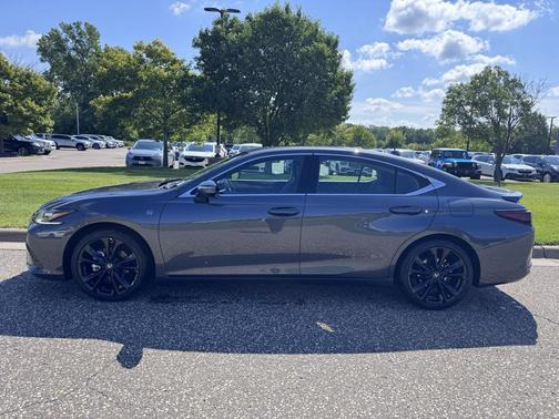 2025 Lexus ES 300h F SPORT