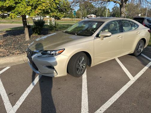 2016 Lexus ES 350 Base
