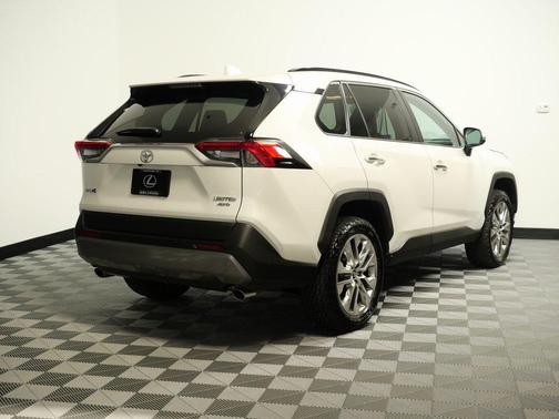 2020 Toyota RAV4 Limited