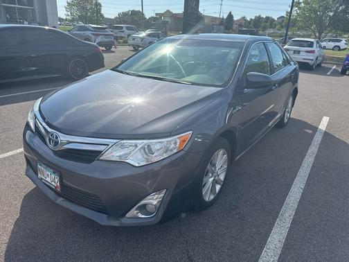 2014 Toyota Camry Hybrid XLE