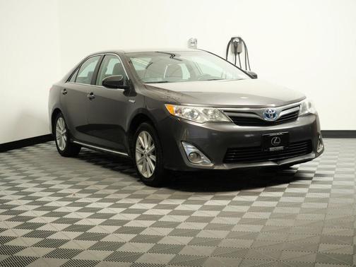 2014 Toyota Camry Hybrid XLE