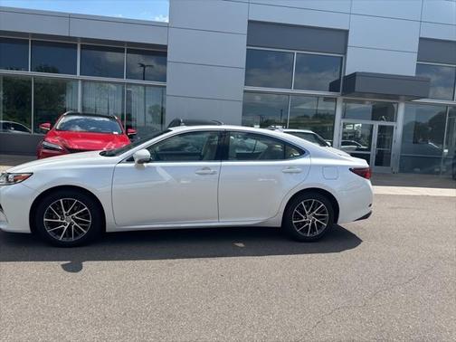2017 Lexus ES 350 Base
