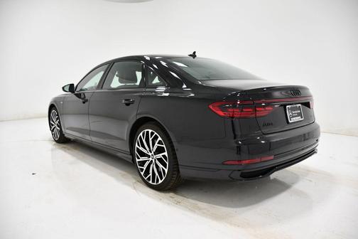 Mythos Black Metallic 2023 Audi A8 L 55