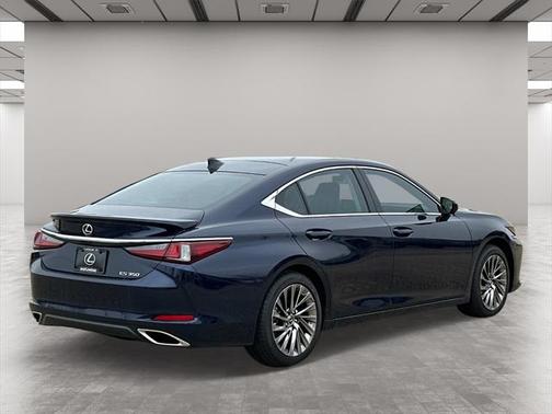 2025 Lexus ES 350 Ultra Luxury