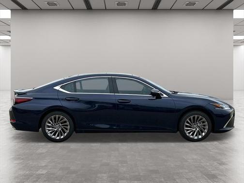 2025 Lexus ES 350 Ultra Luxury