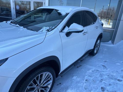 2025 Lexus NX 350h Premium