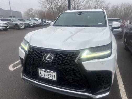 2022 Lexus LX 600 Base