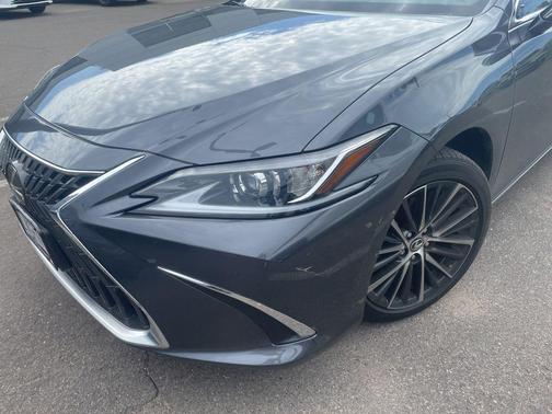 Cloudburst Gray 2024 Lexus ES 300h Base
