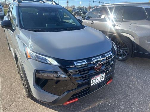 2025 Nissan Rogue Rock Creek