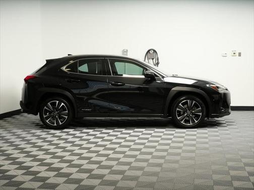 2020 Lexus UX 250h Base