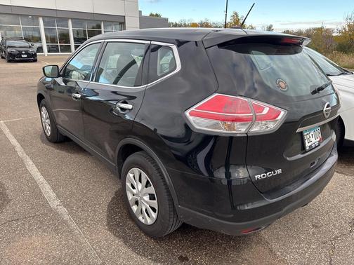 2015 Nissan Rogue S