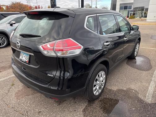 2015 Nissan Rogue S