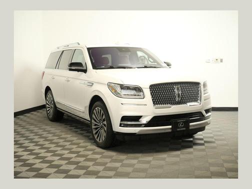 White 2020 Lincoln Navigator Reserve