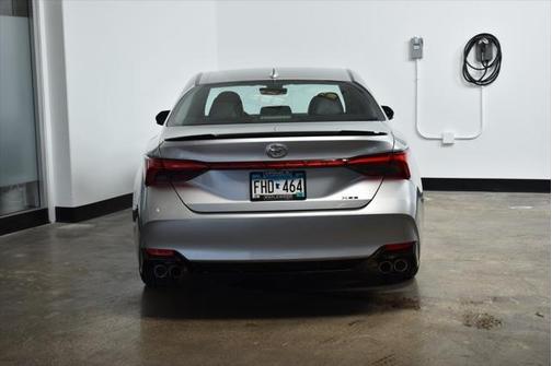 2020 Toyota Avalon XSE