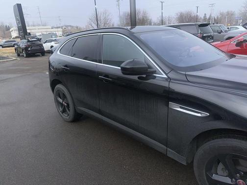 2019 Jaguar F-PACE 25t Prestige